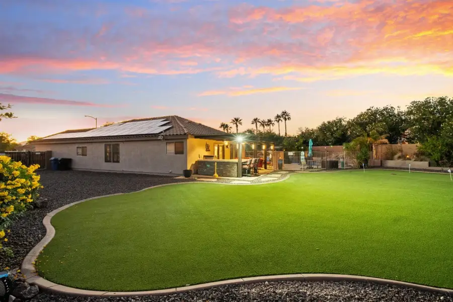 Large, open backyard with beautiful Southwestern landscaping Large, open backyard with beautiful Southwestern landscaping