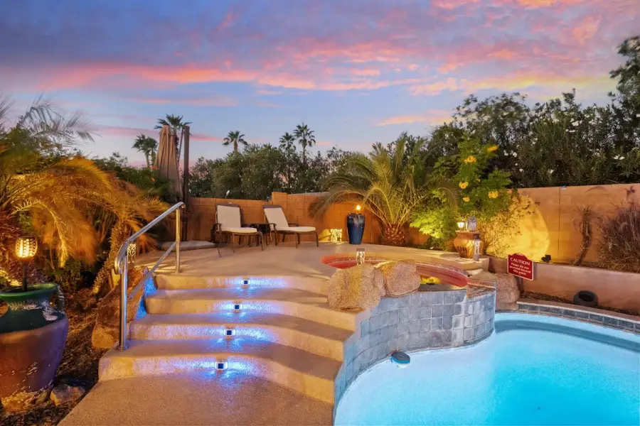 Enjoy the beautiful colors of our Arizona Sunsets near the pool Enjoy the beautiful colors of our Arizona Sunsets near the pool